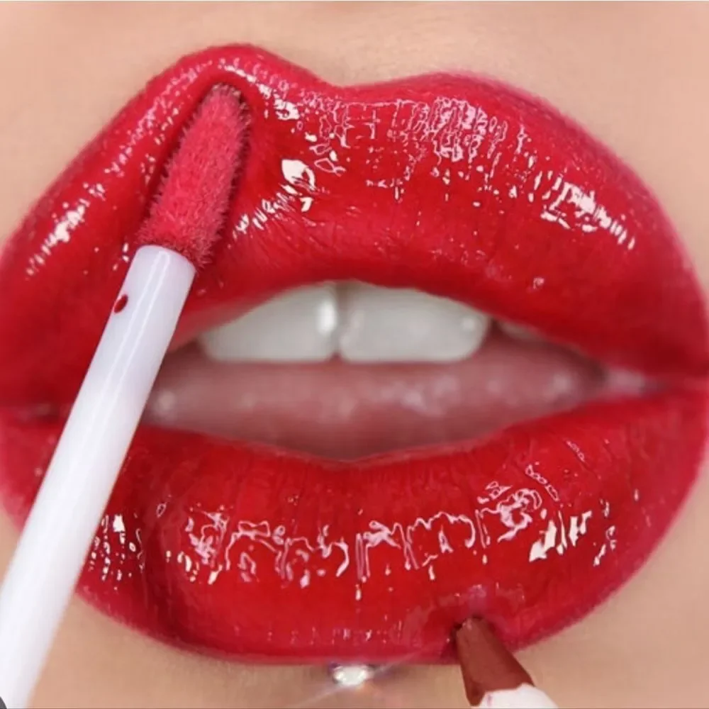 Revolution Beauty Fire Lip‎ Set
